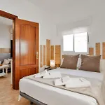 C02 - Seaside Pedregalejo 3 Bedrooms Apartment *