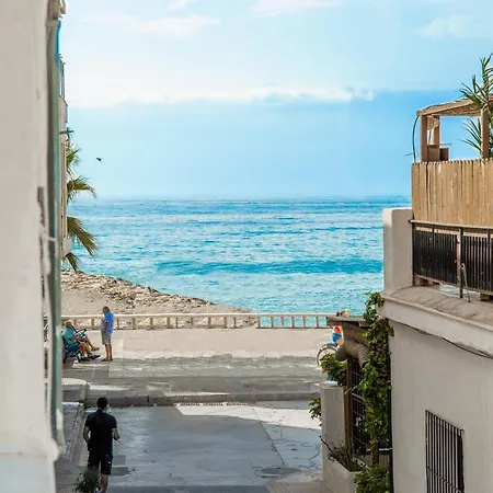C2 - Seaside Pedregalejo 3 Bedrooms *
