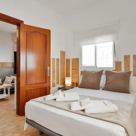C2 - Seaside Pedregalejo 3 Bedrooms *